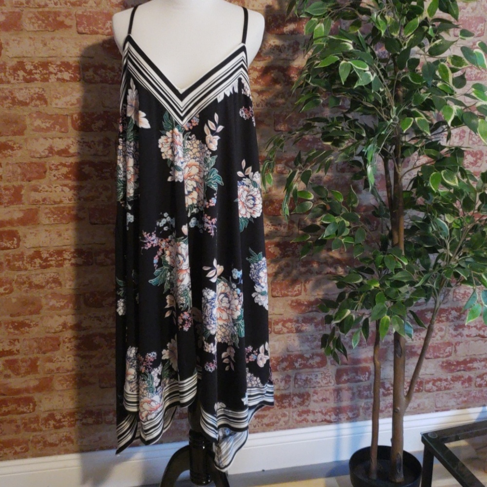 Handkerchief Style Foral Dress